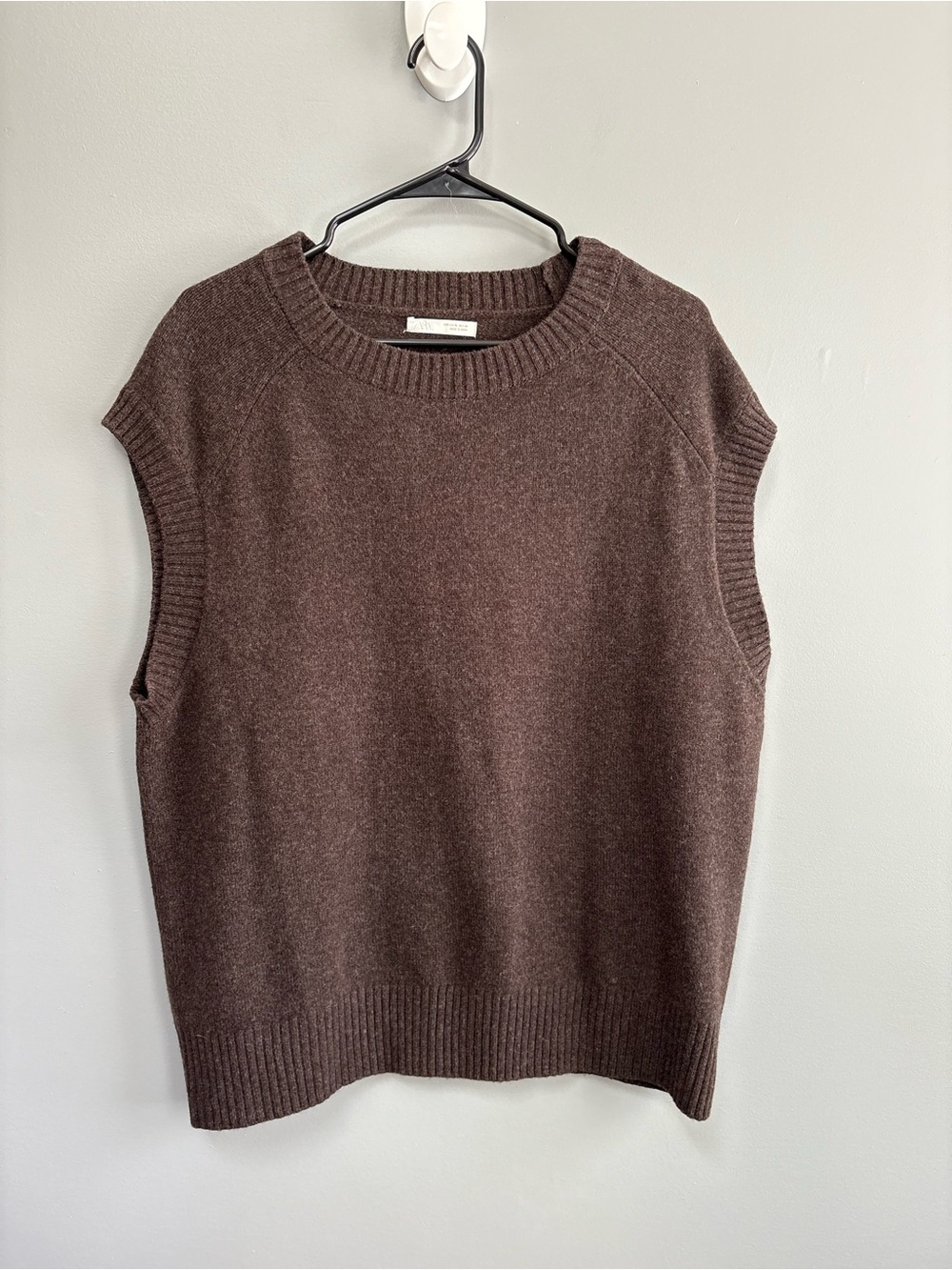 Zara Women’s Classic Chocolate Brown Sleeveless Knit Sweater Vest Size XL